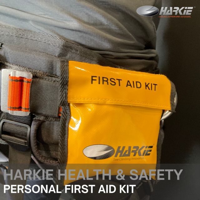 Harkie Personal First Aid Kit is extremely handy as it can easily be attached to your harness. Comes in a quality vinyl water-resistant pouch, with fastening straps.  Contains:
1 x No.4 Ambulance Dressing
1 x Mouth-to-Mouth Resuscitation Device
2 x AlcohoAlcohol-Freel Free Wipes
20 x Fabric Plasters
1 x Vinyl Gloves
1 x First Aid Guidance Leaflet
1 x Whistle  #harkie #harkieglobal #rope #arborist #arboristsofinstagram #arboriculture #forestry #treesurgeon #treesurgery #treeclimber #treecutting #climbing #treecare #outdoorlifestyle #arbgear #arblife #firstaid #firstaidkit #personalfirstaid