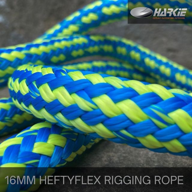 Just a close up of the 16mm HeftyFlex rigging rope…  It’s Technaglide coating gives protection against the elements & maximises pulley efficiency 👌  It’s also very supple & easy to work with.  🔗Try one for yourself by clicking on the link in our bio  #harkie #harkieglobal #rope #arblife #arboriculture #arbgear #climbing #treesurgeon #arboristsofinstagram #arborist #forestry #treeclimber #treesurgery #treecare #rigginglife
