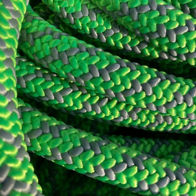 A close up of the Trojan 11.7mm climbing rope in lime 🍋  A great choice if you want a durable, sleek & low stretch climbing rope that works great with all common devices 👌  🔗 Find out more by hitting the link in our bio  #harkie #harkieglobal #rope #arblife #arboriculture #arbgear #climbing #treesurgeon #arboristsofinstagram #arborist #forestry #treeclimber #treesurgery #treecare #treeremoval #treepeople #outdoorlifestyle