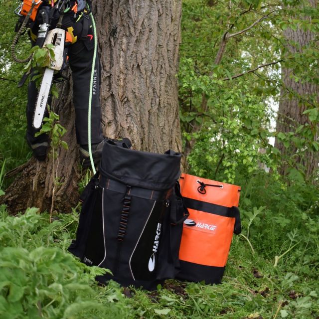 Whether it’s a simple, convenient rope bag or a high end premium rope & gear bag you’re after, we have you covered.  All our rope bags are extremely durable & designed for arborists. Compare features of each bag by hitting the link in our bio  #harkie #harkieglobal #harkiesmock #rope #arblife #arboriculture #arbgear #climbing #treesurgeon #arboristsofinstagram #arborist #forestry #treesurgery #climbingarborist #arboristgear