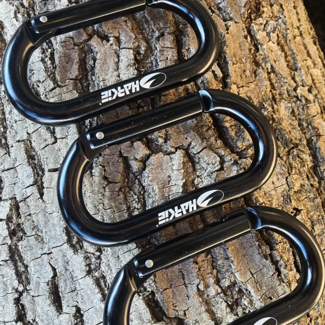 Sleek, lightweight & durable - add a Harkie tool karabiner to your kit 🖤

🔗 Hit the link in our bio for more information 

#harkie #harkieglobal #arblife #arboriculture #arbgear #climbing #treesurgeon #arboristsofinstagram #arborist #forestry #treesurgery #climbingarborist #arboristgear