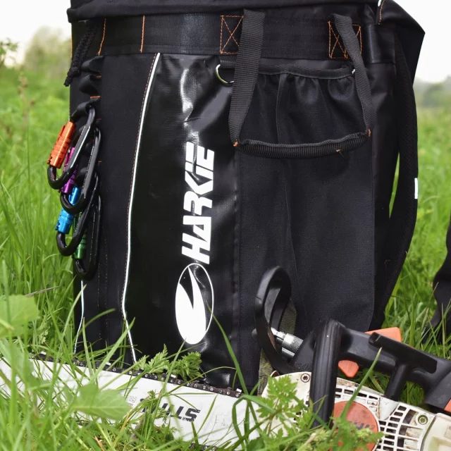 Keep your gear safe, dry & well organised in the SENTRY rope bag. Also great for hanging karabiners on 😁✨

🔗 Explore our range of rope bags by clicking the link in our bio

#harkie #harkieglobal #rope #arblife #arboriculture #arbgear #climbing #treesurgeon #arboristsofinstagram #arborist #forestry #treesurgery #climbingarborist #arboristgear #waterproof #waterproofclothing #ppe