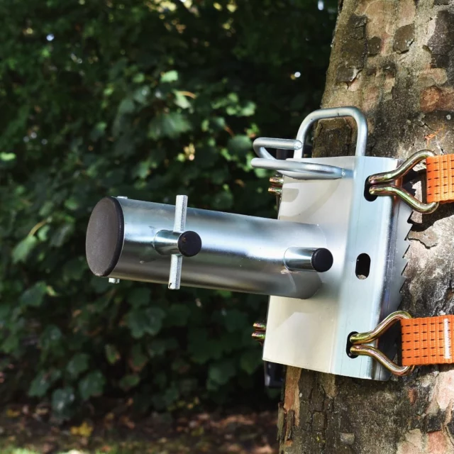 Need new rigging hardware? 

The Harkie Lowering Bollard is a great choice - sturdy, durable & reliable, for all your lifting and lowering requirements 💪

🔗 Hit the link in our bio to find out more 

#harkie #harkieglobal  #arblife #arboriculture #arbgear #climbing #treesurgeon #arboristsofinstagram #arborist #forestry #treeclimber #treesurgery #treecare #waterproof #waterproofclothing #outdoorclothing #treeremoval #treepeople #outdoorlifestyle